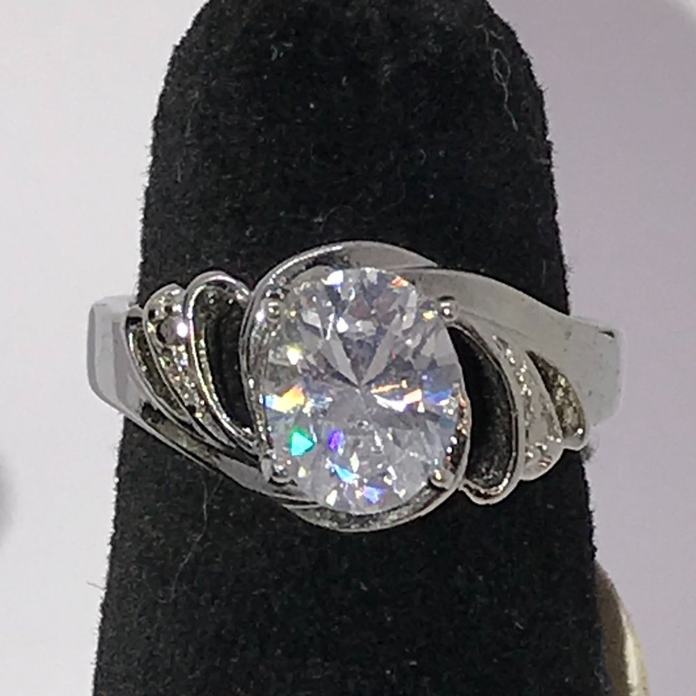 Oval Solitaire Cz Ring, size 7